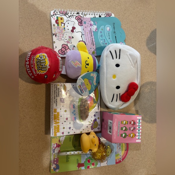 Large Sanrio Mystery Bundle - Picture 9 of 9